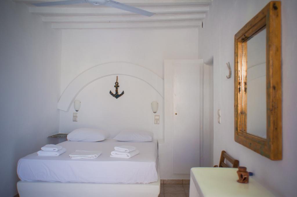 Κymanemi Folegandros Otel Agali Oda fotoğraf